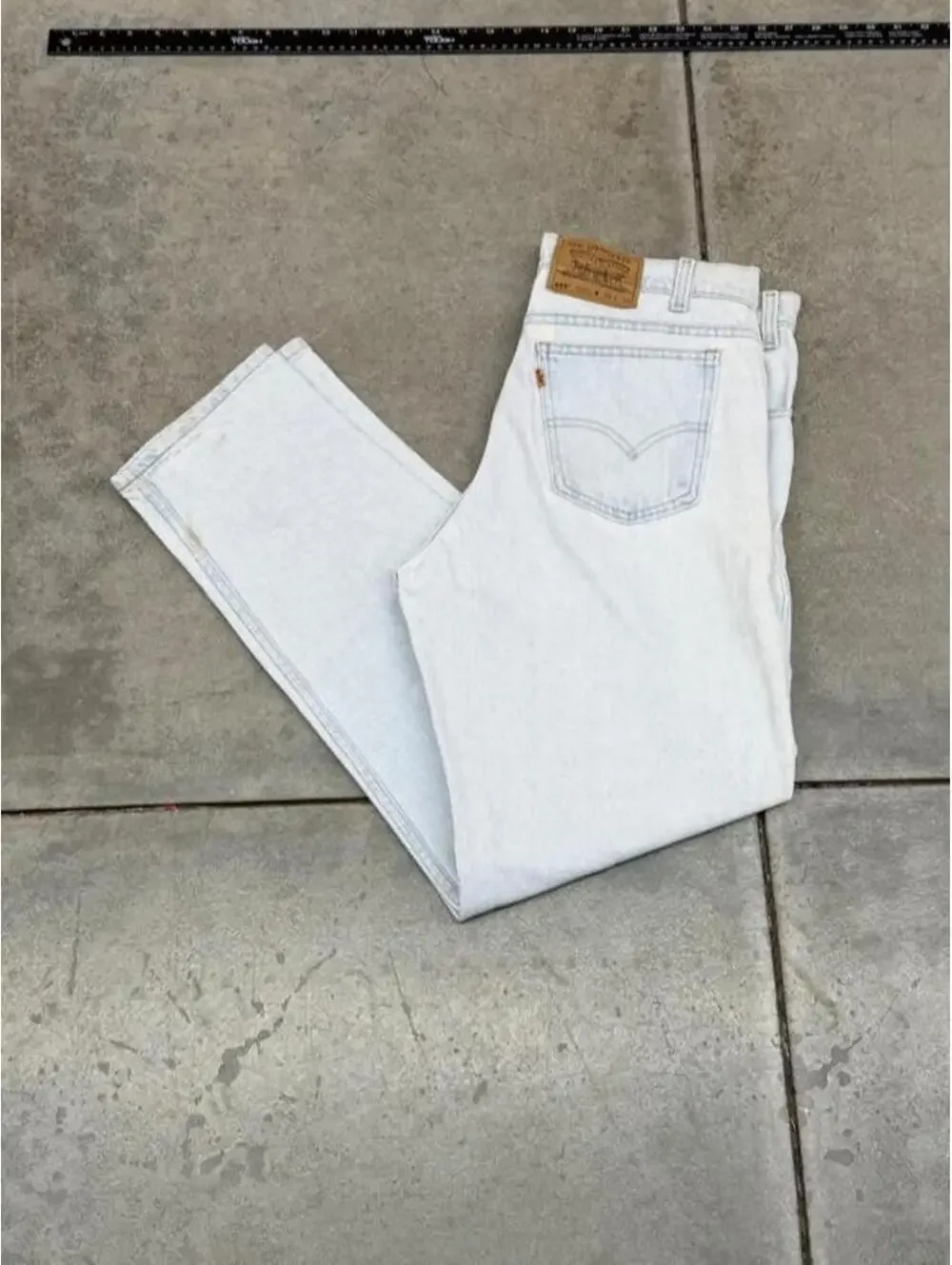 vintage levis 550 made in usa faded blue relaxed baggy fit jeans size 34 x 30